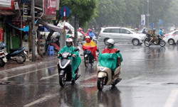 Ngày 24/4, khu vực Bắc Bộ, Thanh Hóa và Nghệ An có mưa dông