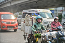 Nam Bộ nắng nóng gay gắt, Bắc Bộ chiều tối có mưa dông