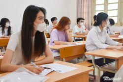 Điểm chuẩn học bạ chạm ngưỡng 30/30, thí sinh làm gì để tăng cơ hội trúng tuyển?