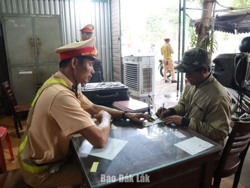 Lập biên bản hơn 7.600 trường hợp vi phạm giao thông trong tháng 5/2024