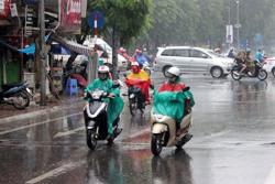 Nhiều khu vực có mưa dông, đề phòng lốc sét, mưa đá
