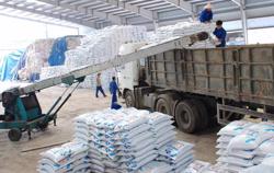 Luật thuế GTGT (sửa đổi): Đưa phân bón ra khỏi nhóm hàng không chịu thuế