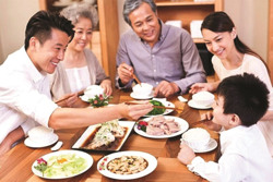Xung quanh câu chuyện 'cơm nhà'