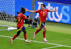 Euro 2024: Người Anh thêm một lần lỡ hẹn, Tây Ban Nha lần thứ 4 lên ngôi vương