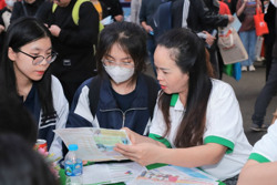 Có điểm sàn thi tốt nghiệp THPT, đăng ký nguyện vọng thế nào để chắc đỗ đại học?