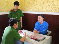 Công an Đắk Nông bắt 2 đối tượng sản xuất, buôn bán cà phê bột giả