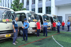 Bộ Công an đề xuất xe chuyên dùng đưa đón học sinh có màu sơn vàng đậm