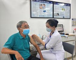 Vắc-xin phế cầu 23 hiệu quả thế nào mà nhiều người cao tuổi mong chờ?