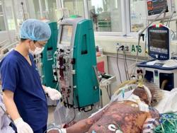 Cảnh báo nhiều người tử vong do ăn tiết canh lợn