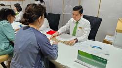 Vietcombank, VietinBank bất ngờ điều chỉnh ngày giao vàng miếng SJC