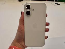 Mở đầu kỷ nguyên AI của Apple, giá iPhone 16 Plus tại Việt Nam bao nhiêu?