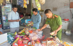 Huyện Lắk: Tăng cường kiểm tra an toàn thực phẩm dịp Tết Trung thu