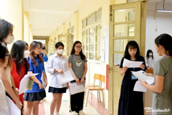Tăng tỷ lệ xét tốt nghiệp: Liệu có chạy đua làm đẹp học bạ?