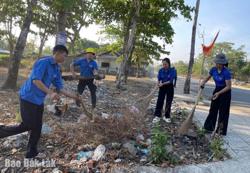 Tuổi trẻ Đắk Lắk hưởng ứng Chiến dịch "Làm cho thế giới sạch hơn" và Ngày "Chủ nhật xanh"