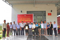 Krông Ana chung tay xóa nhà tạm, nhà dột nát