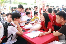 Tuyển sinh đại học: Vì sao bỏ xét tuyển sớm?